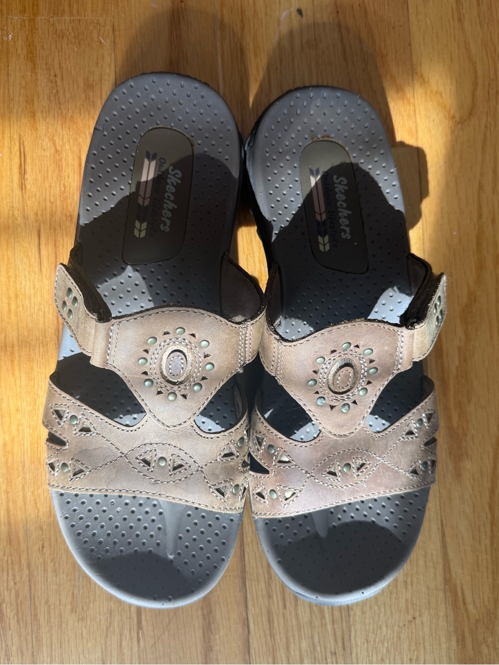 Skechers Women’s Light Brown Beaded Slide Sandals
